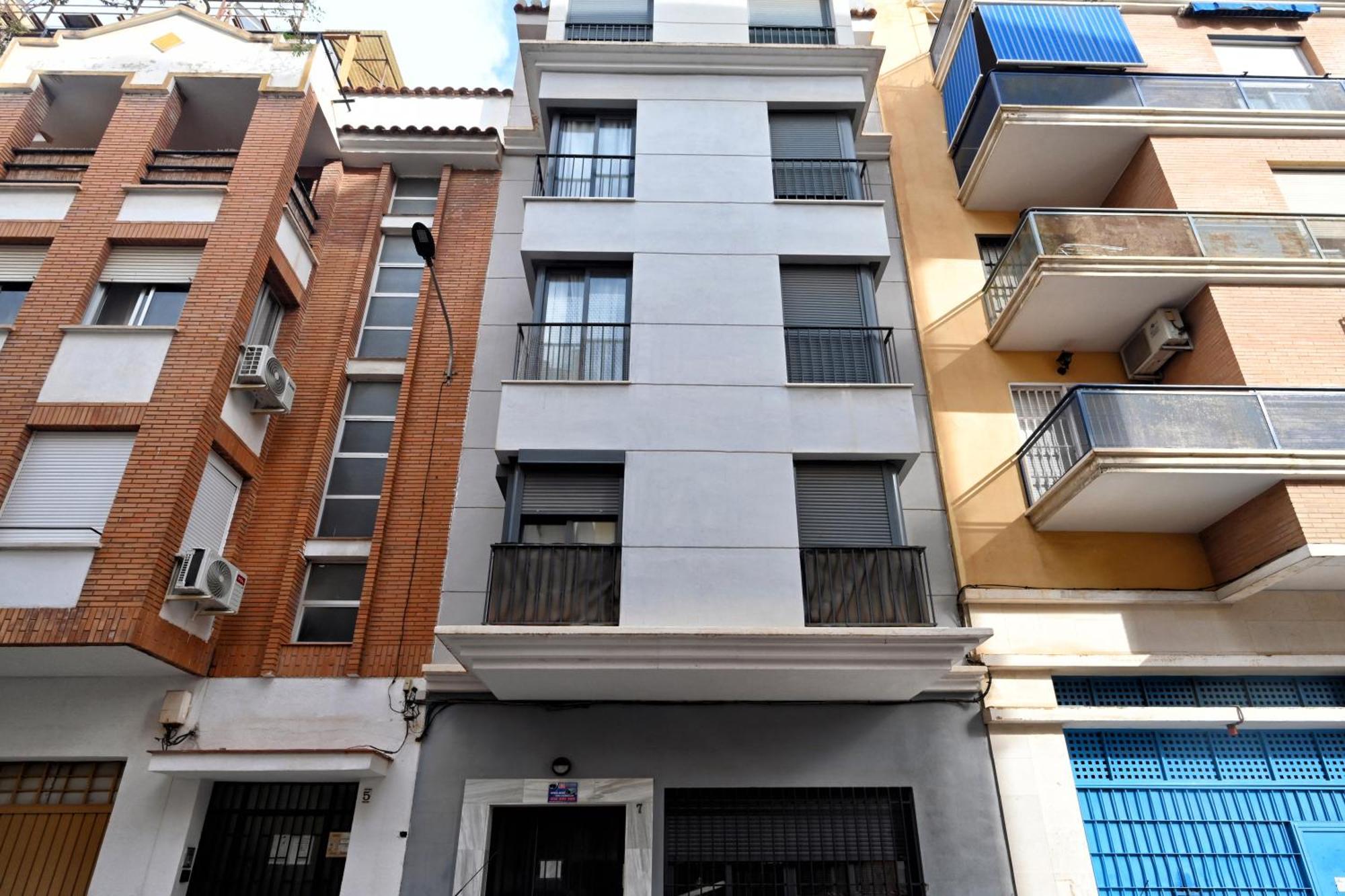 Love Rent4 Malaga Rene Exterior photo